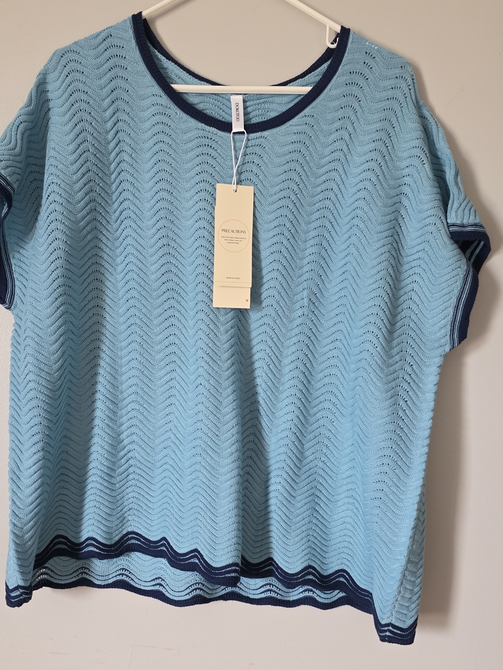 Light Blue Knit Top with Navy Trim NWT  2xl Airy Lightweight